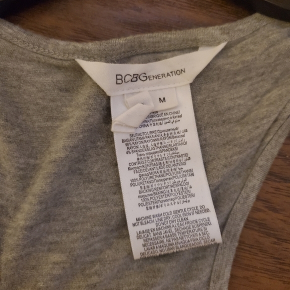 Bcbgeneration tank - Picture 3 of 4